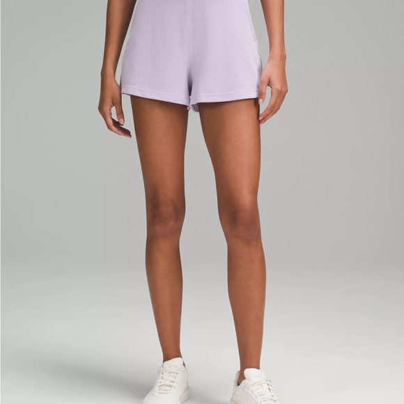 Lululemon Athletica Ribbed Softstreme High-Rise Short 2” Inseam in Lilac Ether - Picture 1 of 4